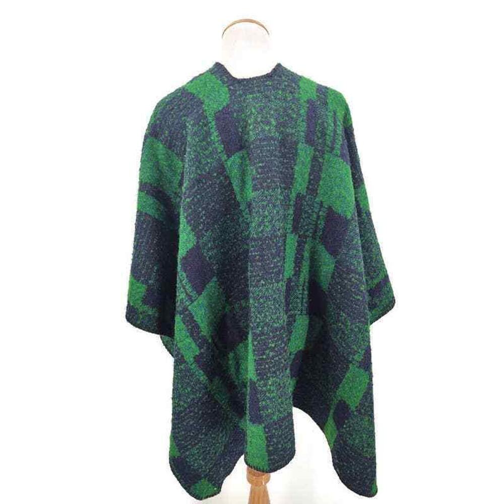 Permanent Amsterdam based clothing company Green sweater wrap onesize